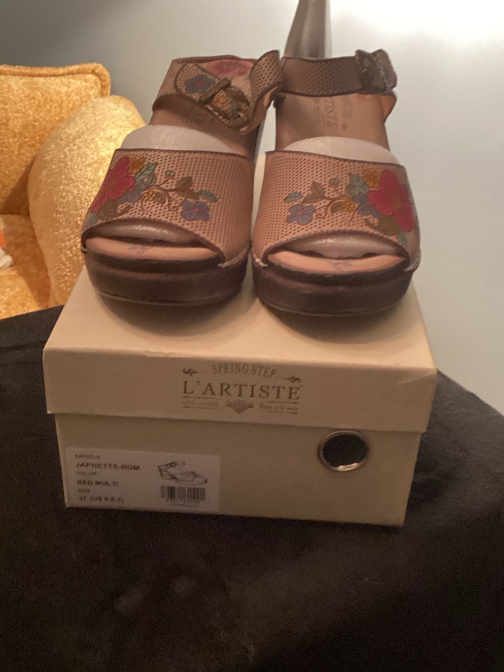 Women's Pink Floral Platform Sandals